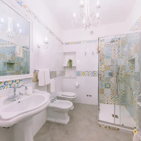 Lucy's Amalfi Coast Bed & Breakfast *