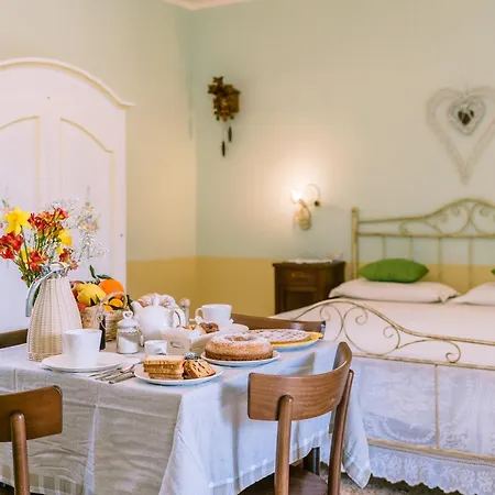 Lucy's Amalfi Coast Tramonti