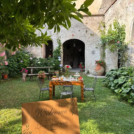 Lucy's Amalfi Coast Bed & Breakfast *